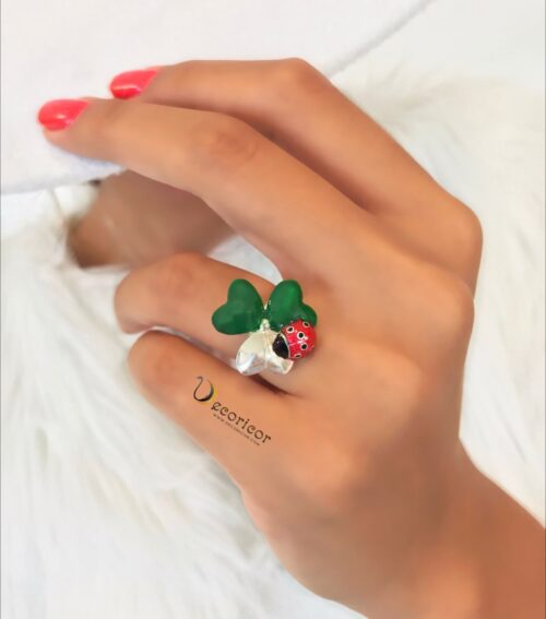 Sterling silver clover and ladybug ring R1111