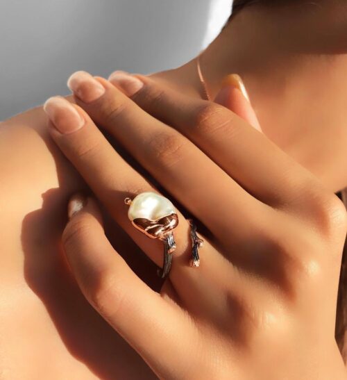 Sterling silver baroque pearl ring R820