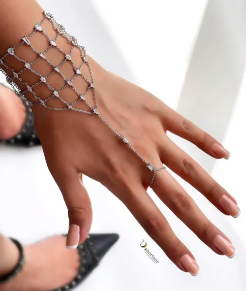 elegant silver chain bracelet